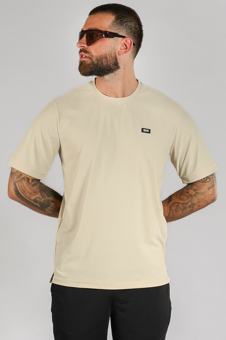 SPORTS TEE